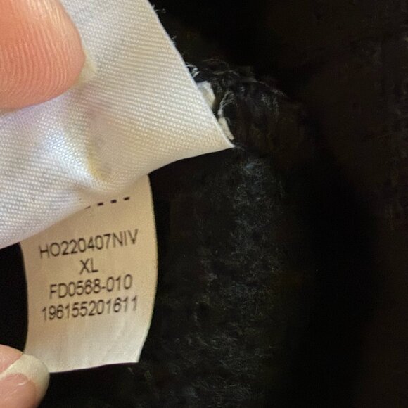 Air Jordan Sweatshirt Hoodie Men XL Black Lost And Found Sneakers FD0568-010 - Picture 9 of 11